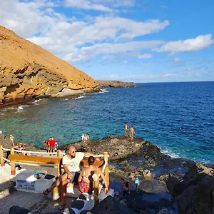 De Luxe South Tenerife , Costa del Silencio España